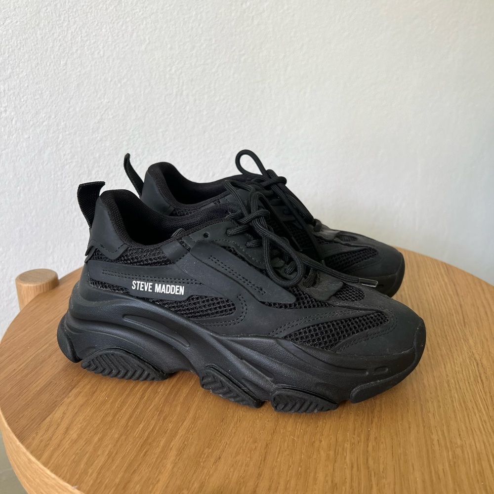 Steve Madden Possession black sneakers